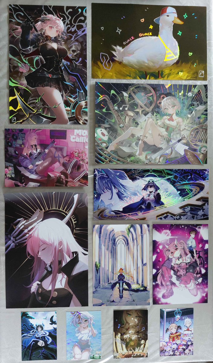 VillyDee's tweet photo. Finally feeling well enough so I got my things sorted out and snaped some pics of my artist alley haul! So many talented people at those booths, not enough time to go to them all in a single day when also going to panels...

Anyway, time for my #VeXpo2026 Thu + Sat summary:

1/13 https://t.co/ggOyE7E9LA