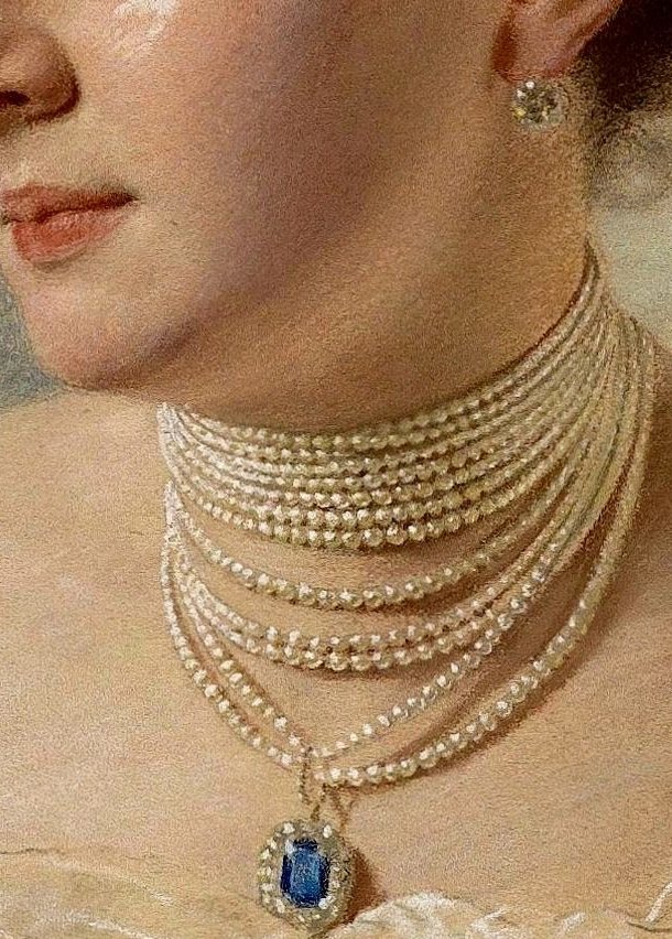 relicmuseum's tweet photo. Look closely at the pearls.

Every tiny reflection, every drop of light was painted by hand. These jewels once belonged to a world of balls, portraits, marriages, ceremonies....and private moments we will never know.

The jewels survived.
The stories are left for us to imagine. https://t.co/qKqSfWFLwp