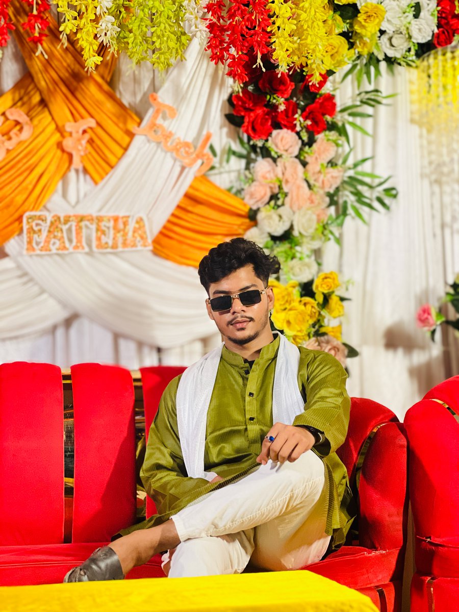 _Abid_Chowdhury's tweet photo. Hey 😌👋🏻
.
.
.
#photo
#wedding
#yellownight
#moodchallenge
#explore https://t.co/AwcFBrIVAx