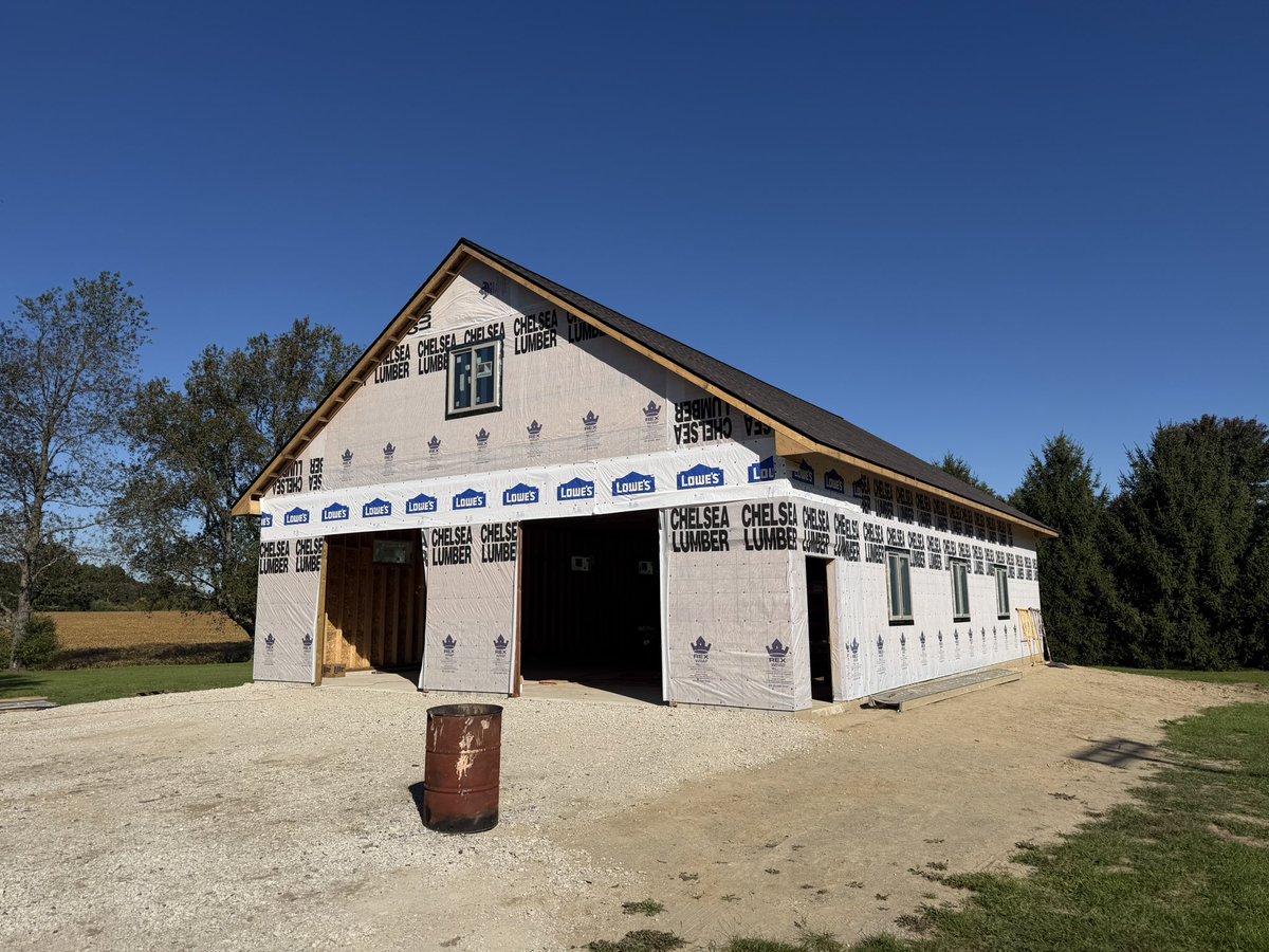 RefinishMedia's tweet photo. 🏗️ NEW SHOP UPDATE! 🏗️

Over the weekend, we got the shingles installed! Yesterday, we wrapped the building and got all 9 windows installed.

We’re getting closer every day! The goal is to get everything sealed up before this Michigan winter hits.

It’s been a lot of work, but seeing it all come together is incredibly rewarding. Feeling blessed! 🙏