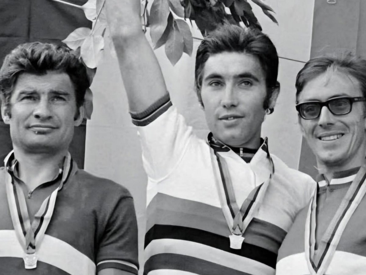 crstobalcabezas's tweet photo. 🔥 Merckx, Poulidor y Mariano Martínez.

🚲 Campeonato del Mundo de 1974.

#ciclismo #cycling #cyclisme https://t.co/FTtdDZCCEz
