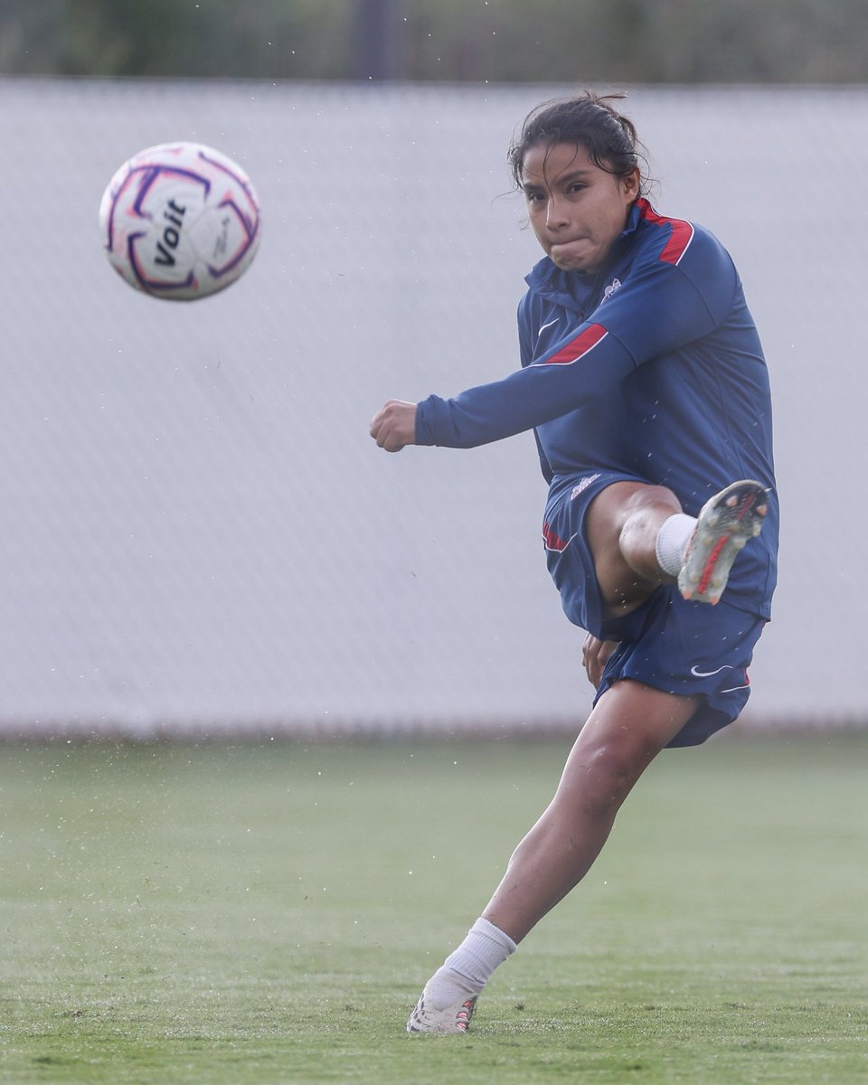 ChivasFemenil's tweet photo. 🇦🇹 ¡Enfoque total en nuestro compromiso de este domingo! 😤 https://t.co/FBzro7J7zj