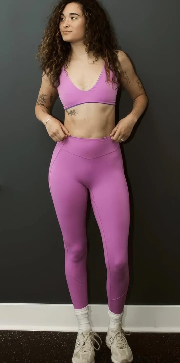 JackQuackxx's tweet photo. Maybe a little Meghan obsession https://t.co/b8OXiQas43