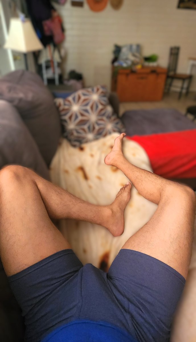 DisrespectfulGe's tweet photo. @faebeeee I'm somewhere in between. https://t.co/A7UH3K5eX5