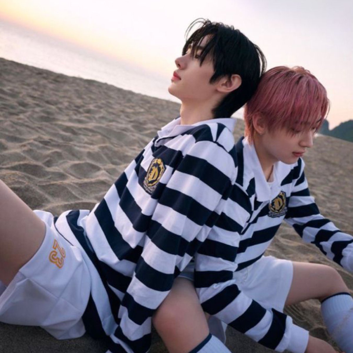 mysunsunclub's tweet photo. ❤︎  ࣪   ˖ recomendações de fanfics #sunsun non-english
                    ↳  a thread de recs e algumas dicas  ۫ ⊹ https://t.co/9XVnpfY7DL