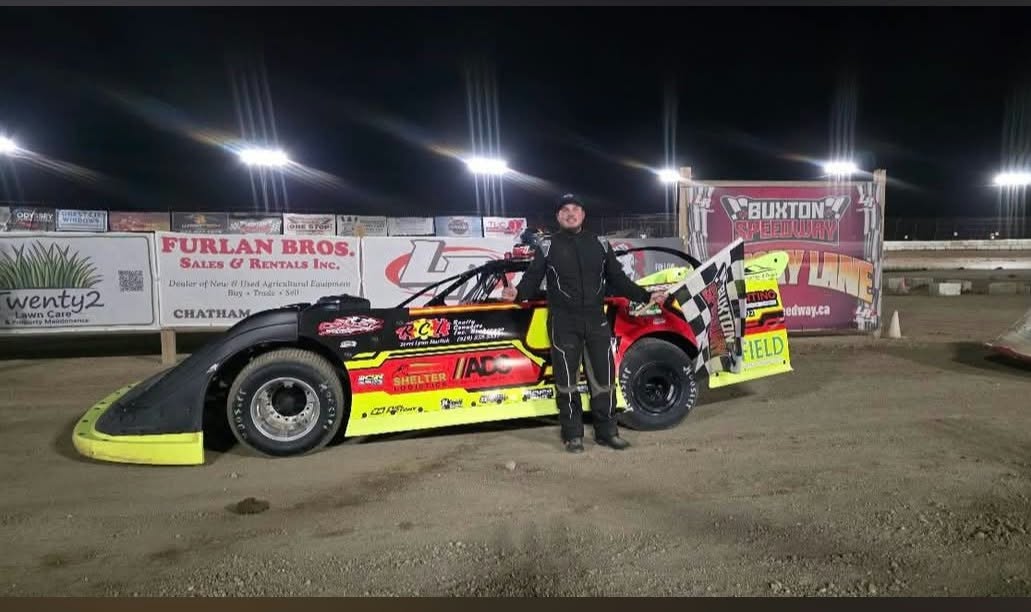 Rocket_Chassis's tweet photo. 🏁 𝗪𝗘𝗘𝗞𝗘𝗡𝗗 𝗪𝗜𝗡𝗡𝗘𝗥𝗦 🏁

With the season winding down, Rocket drivers are still making the most of every opportunity to visit victory lane! 🏆🔥

Congrats to everyone who #XRWON and put a Rocket in VL this weekend! 🚀

Check them out here: https://t.co/ozHuBJVRjw https://t.co/bTr688P46W