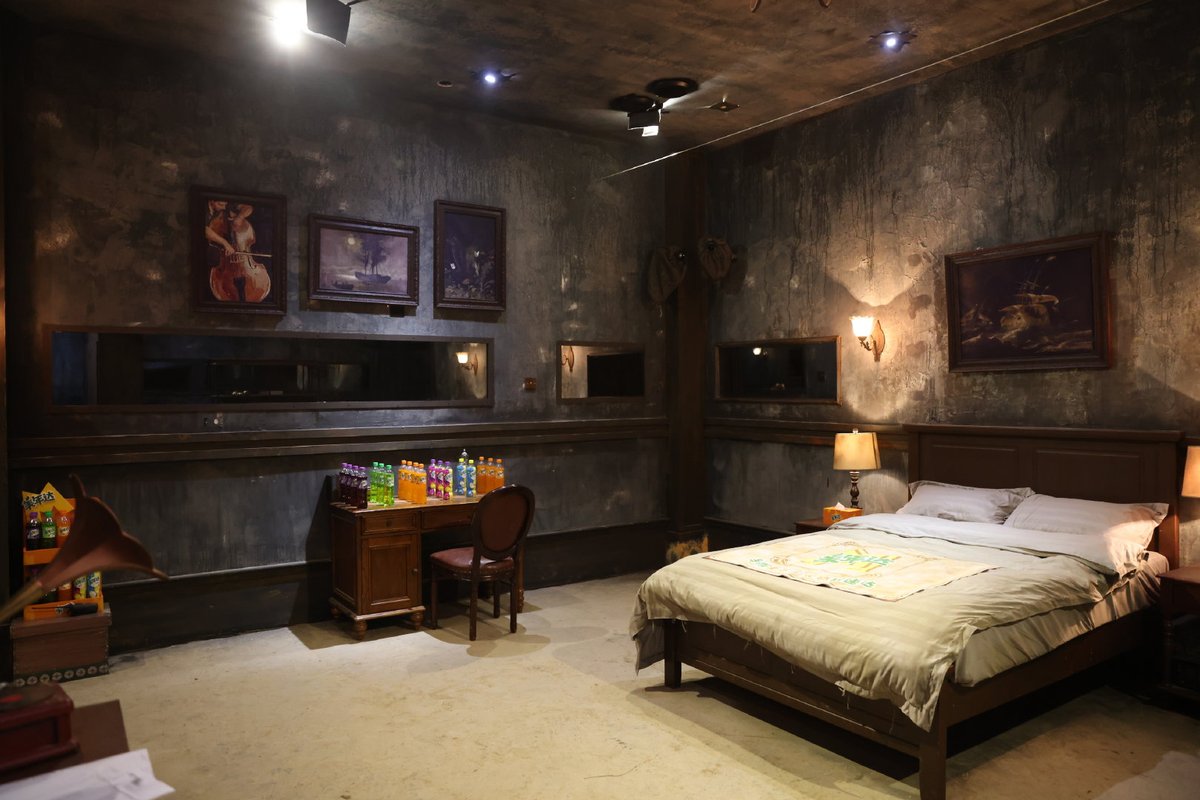 JunieProctqzj's tweet photo. Atrapado en una habitación secreta! Resuelve acertijos, descubre pistas y escapa en menos de 60 minutos. Lo lograrás https://t.co/rhCeTMuEXS