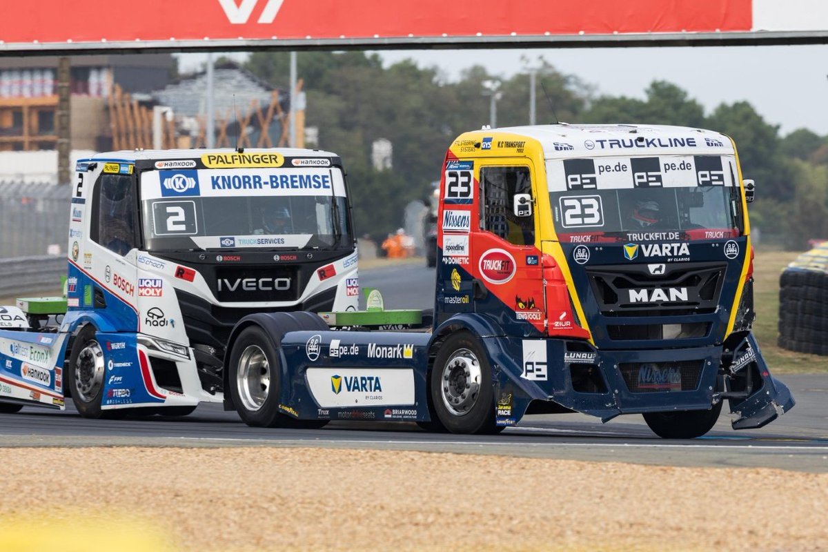 blog_senna's tweet photo. KISS GANA SU OCTAVO CAMPEONATO. Crónica del GP de Le Mans del ETRC:
https://t.co/MNCU1MnBOx
#ETRC Fotografías: @FIA_ETRC https://t.co/jSxNmi1TXB