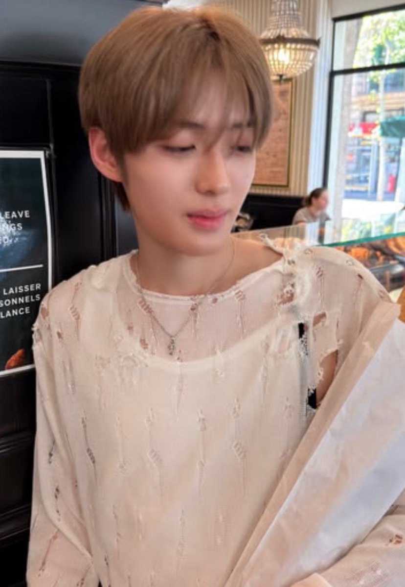 satxinyaoi's tweet photo. yuri hyeonxin... https://t.co/AEpMt19BhY