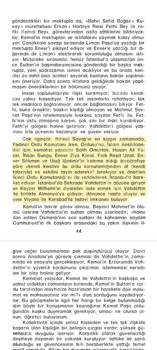 ecdadyolu_42's tweet photo. AZ KALDI, YAKINDA ATATÜRK UYDURMUŞ DİYECEKLER:))

Ha gayret açık açık yazmanıza az kaldı. Yakında M. Kemal yalan söylüyor diyeceksiniz gibime geliyor:))
M. Kemal diyor ki, ben kafama göre cepheden çektim geldim, bunlar diyor ki, yok sen öyle şey yaparmısın paşam sen istifa ettin:)) 
Tam komedi 😁

Hatta arkadaşlar o kadar iyi biliyorlar ki, Salih Omurtak, Hasan Ali Yücel, Enver Ziya Karal, Faik Reşit Unat, Enver Sökmen ve Uluğ İğdemirden daha iyi biliyorlar. Bu ekip Hollanda menşeli İslam ansiklopedisinin Türkiye bölümündeki Atatürk biyografisi ne dâhi bu vakayı yazmış, savaşın en netameli zamanında cepheyi KENDİNİ KENDİNİ GÖREVDEN AF EDEREK, YİNE KENDİ VEKİLİNİ DE KENDİ TAYİN ETTİĞİNİ YAZMIŞLAR, ama bunlar diyor ki, abi herkes yalancı, hatta Atatürk'ün kendisi dâhi yalancı, biz dogruyuz. Çünkü bunların kafasındaki M. Kemal hata yapmaz. Yapmayı boşver yanına yaklaşmaz:))

#5816SayılıKanunKaldırılsın 

Memba. Yalçın Küçük. Türkiye üzerine tezler. CİLT. 5. SF. 44 

Not: Allah kimseyi ölmüş gitmiş bir diktatörü tanrı kabul edecek kadar akıldan, izandan mahrum etmesin. Zor iş arkadaşım zor. Kemalist olmak zor iş. Zira yeri gelecek ölü tanrını bile yalancılık la suçlayacaksın :))