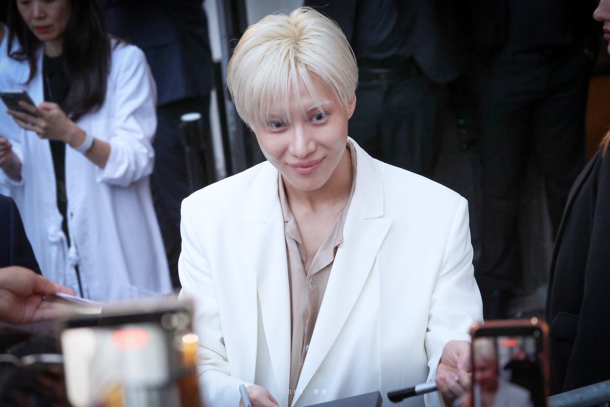 IDEAforTAEMIN's tweet photo. 260929 MaisonMargiela

Paris

3P

#TAEMIN #태민 #テミン 
#TAEMINxMaisonMargiela
#TAEMIN #MaisonMargiela
#TAEMINxMaisonMargielaSS27 https://t.co/t8Bv78ObGc