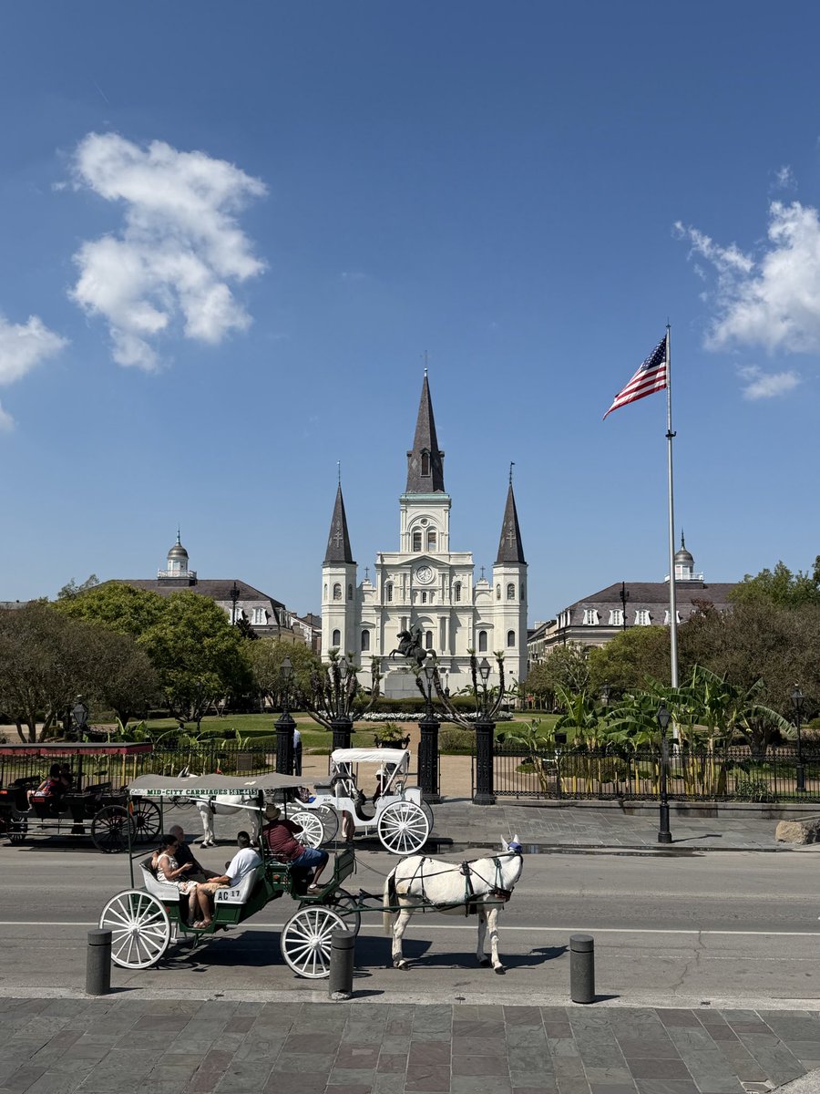 FreddyLA7's tweet photo. Wandering through New Orleans at the moment. Definitely one of the most unique cities we’ve been to in the US so far. The architecture, the narrow streets, the balconies. In some parts it almost feels like you’re somewhere in Southern Europe. https://t.co/TTpEJosUJ1
