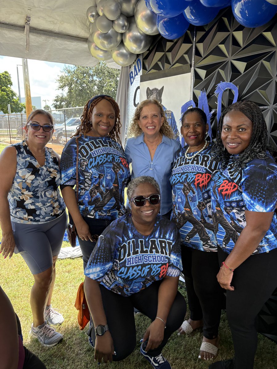 DWStweets's tweet photo. Thrilled to join @dillardpanthers’ homecoming tailgate!

The “Roaring Loud” theme helped show off the energetic and vibrant alumni, and I had such a great time celebrating Dillard history with them! https://t.co/67KpK4kPqG