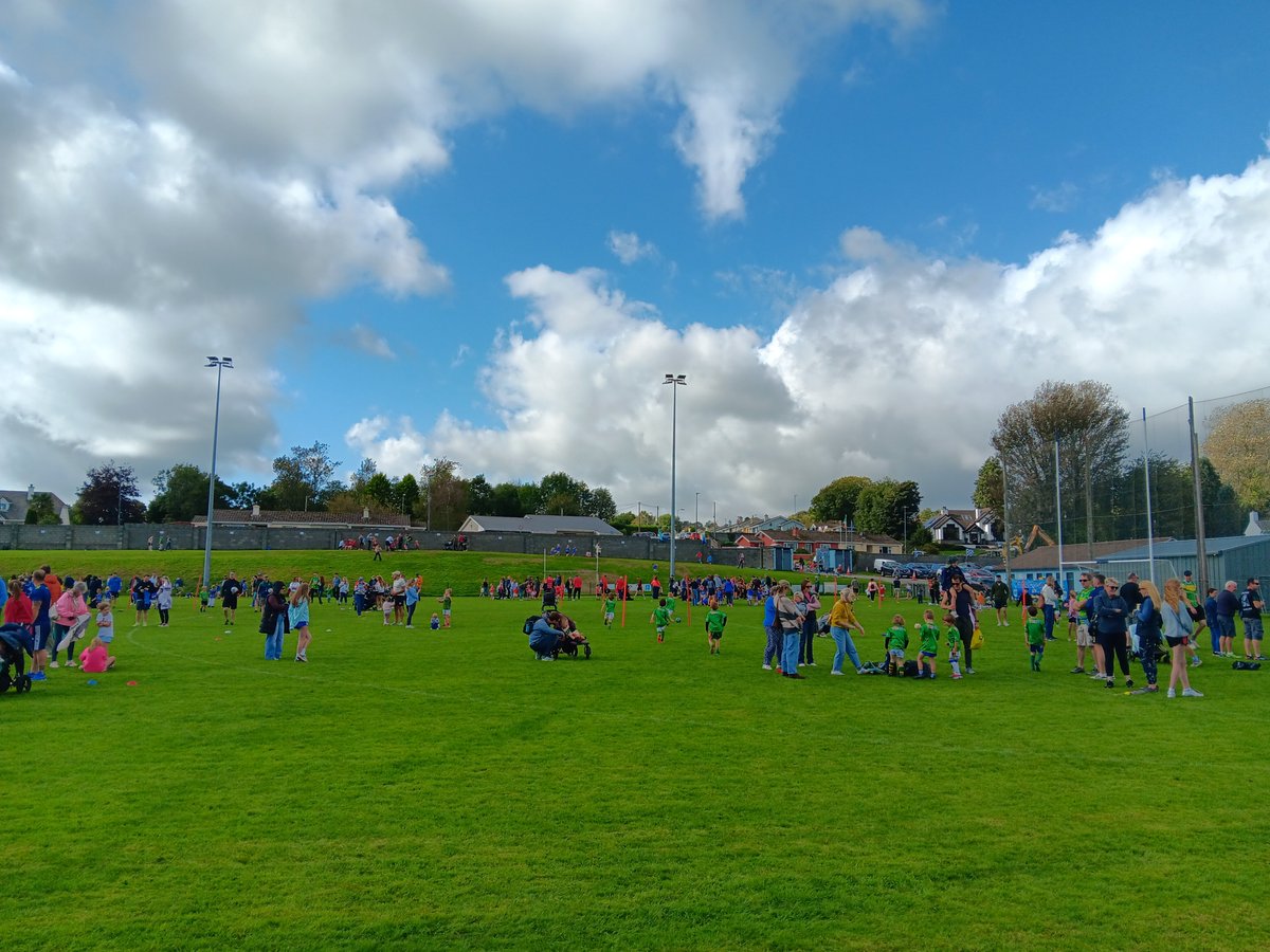 WaterfordGAACG's tweet photo. On behalf of #DèiseÒg, a massive thank-you to all involved with last Saturday's memorable @KilmacthomasGaa @wellkidsgaa Football FUN Blitz, what a fantastic occasion in the glorious sunshine, the atmosphere, energy and excitement was second to none and everyone really enjoyed it! https://t.co/J8OxCF8j8G