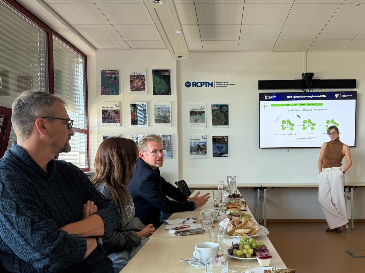 CatrinUP's tweet photo. 🌱 The new @ERC CZ project PLANTONICS has just kicked off at CATRIN, @UPOlomouc! 🚀Congratulations to @NuriaDeDiego5 and best of luck to the entire team as they explore the emerging field of Plant Theranostics!
#CATRIN #PLANTONICS #ERCCZ https://t.co/DvC0Cp3M3G