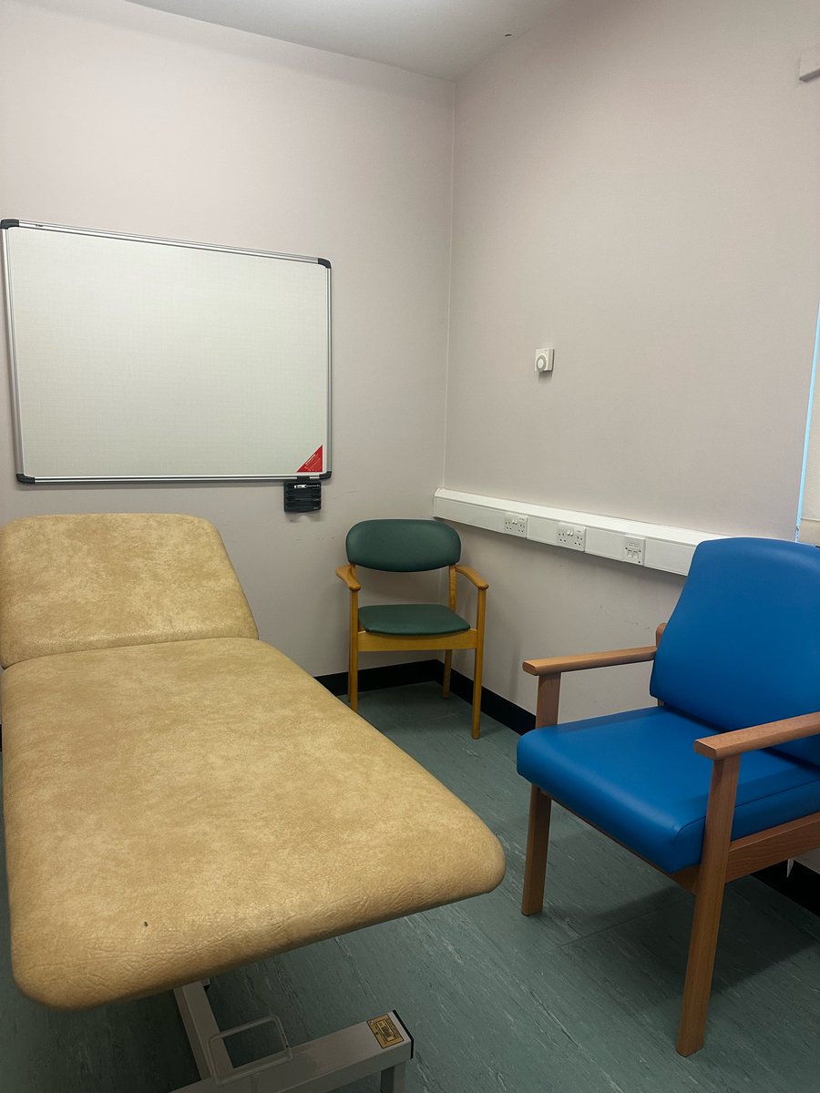 Physio_ArranK's tweet photo. Placement Reflection – Musculoskeletal Outpatients 💪🦵

My fourth full-time placement as a student physiotherapist was within Musculoskeletal (MSK) Outpatients. 👨‍⚕️🩻

#Physiotherapist #musculoskeletal #injury #rehab #exercise https://t.co/0Cu404jVVt