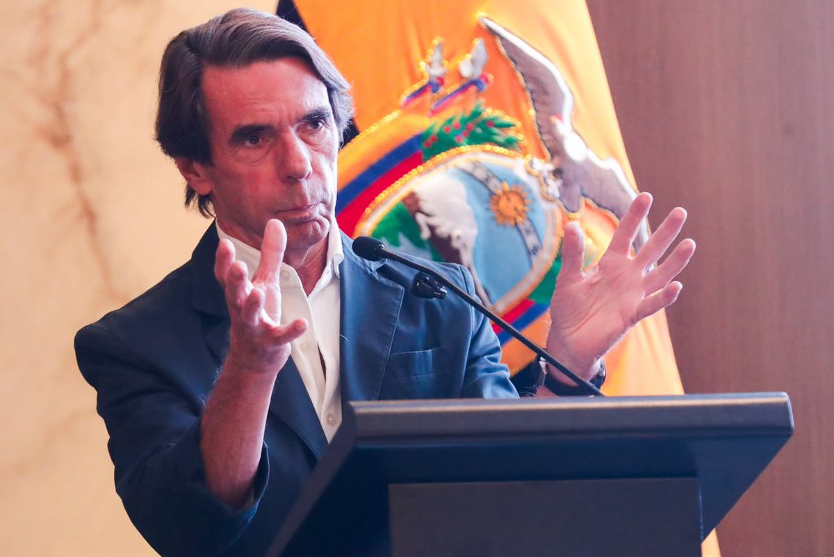 LassoGuillermo's tweet photo. Hoy presentamos en Guayaquil “Orden y libertad”, el libro de mi amigo José María Aznar, en la UEES, junto a la Fundación Ecuador Libre.

Conversamos sobre libertad, democracia y los desafíos políticos, económicos, sociales y tecnológicos de nuestro tiempo.

Seguiré defendiendo la libertad, la institucionalidad y las reglas de una sociedad abierta. Gracias a todos por su asistencia.