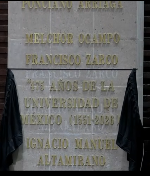 UnamCaahya's tweet photo. Se ha escrito con letras de oro https://t.co/RPZ65YhwzK