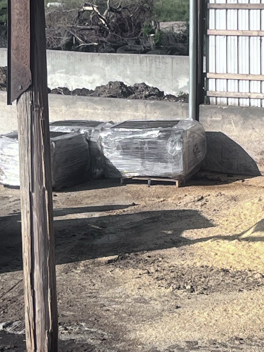 JoeWilc48777218's tweet photo. SGP+ arriving in Harper, Ks. 9:30 am Monday morning.
IFUS in business!
#cattlefeed
#IFUS
#dairy https://t.co/KPV4smE5x3