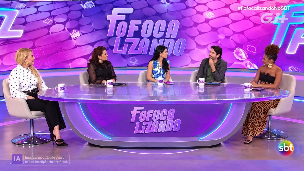 GJMais's tweet photo. PROPOSTA | E se o #Fofocalizando adotasse uma dinâmica de apresentação inspirada no #TheView? Mais conversa, opiniões diferentes e maior interação entre os participantes. Seria uma nova identidade ou uma mudança que não combinaria com o programa?
#FofocalizandoNoSBT #FFZ https://t.co/zPyTcys31n