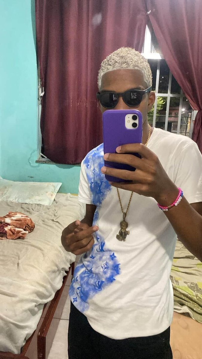 lorranbruxo's tweet photo. só agradecer a Deus por Tudo que ele fez por mim, por mais um ano de vida 🥳🙌🏾🫶🏾 https://t.co/xim3hei6Ov