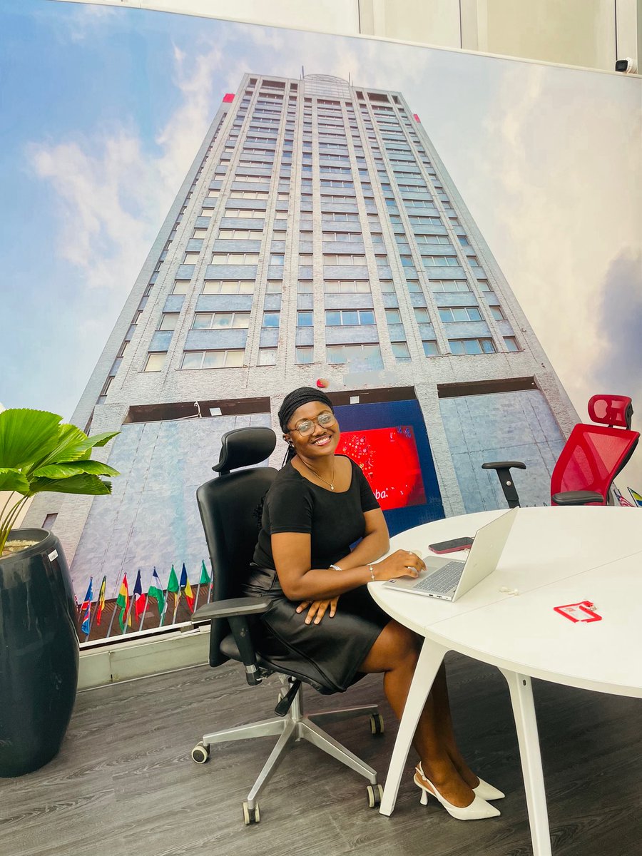 kwinjae's tweet photo. An Igbo woman in finance. 🤍 https://t.co/wIHJSiWXFa