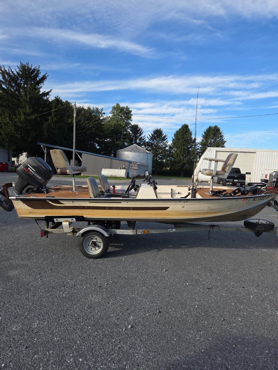 USBoatSales's tweet photo. Ad: For Sale - Bass Boat and Trailer for sale https://t.co/zSRlWg27nD <<--More #BassBoat #BoatForSale https://t.co/qHijqq0RmN