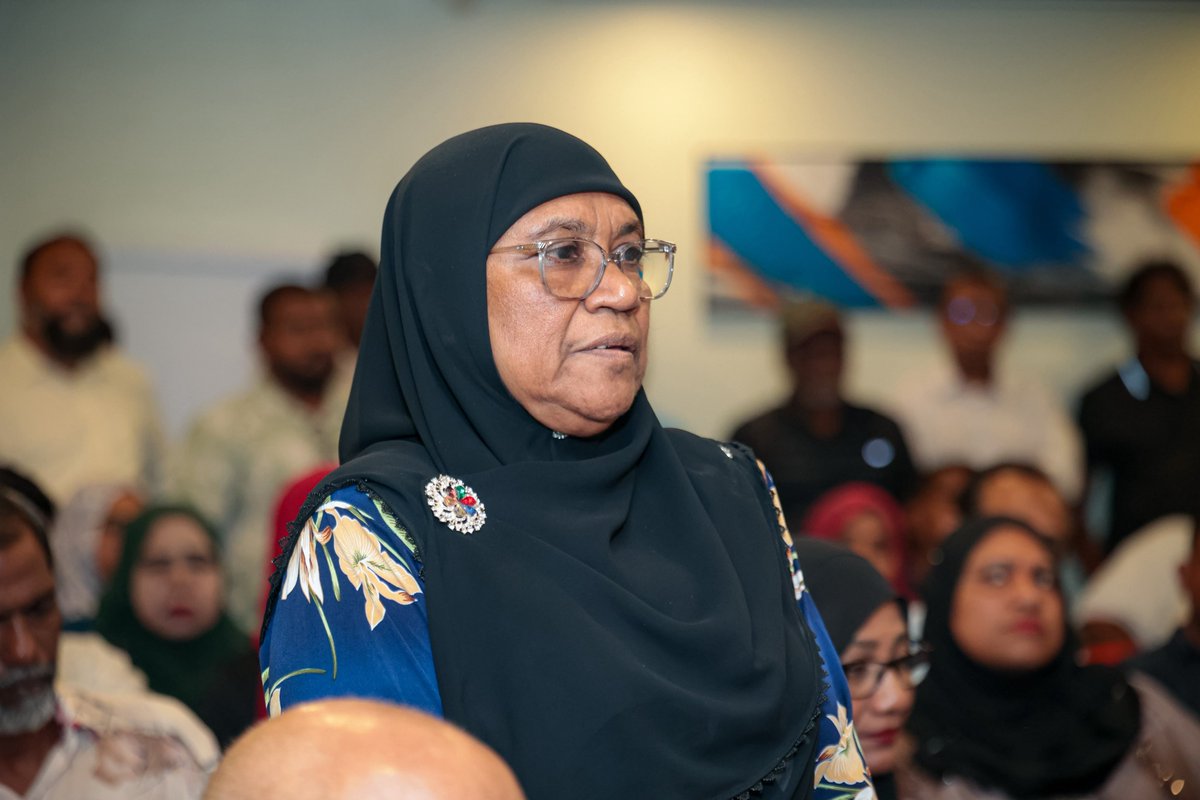 Muraidhooge's tweet photo. ތަޖުރިބާ އެބަހުރި. ކަންކުރެވޭނެކަން ދައްކައިފި. 2028 ވަނަ އަހަރު އަނެއްކާވެސް އުފެދިގެން އަންނާނީ ރަތްލާޖެހި @MDPSecretariat ގެ ވެރިކަމެއް. @abdulla_shahid ގެނެސްދެއްވާނީ ފުދުންތެރި ދިވެހި ރާއްޖެއެއް.

#FudhuntheriDhivehiRaajje 
#Shahid2028 https://t.co/DgYaOVjyUg