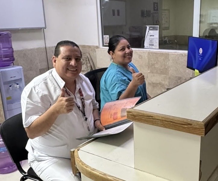 IMSSSONORA's tweet photo. Personal del #IMSSSonora tanto en Guaymas, Empalme, Bácum y otras comunidades mantiene la prestación de sus servicios durante el paso del huracán ‘Polo’ en atención a las y los derechohabientes. A todos ellos nuestro reconocimiento 👏🏻👏🏻👏🏻👏🏻👏🏻👏🏻👏🏻👏🏻 https://t.co/Yn7rdsCFHd