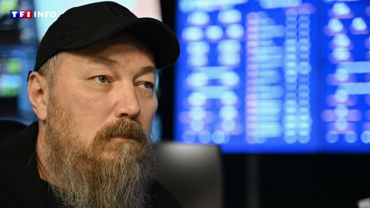 LCI's tweet photo. Sa tête est mise à prix par la Russie pour 20 millions de dollars : qui est Robert Brovdi, le "chef des drones" en Ukraine ?
➡️ https://t.co/235UKoVcfQ https://t.co/61F6O7A8Uw