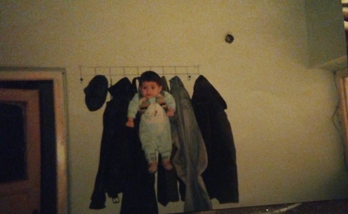 userwrcms0's tweet photo. bizim en normal bebeklik fotosu https://t.co/1k6TPOlHpb