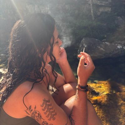 kalidabelha's tweet photo. #NovaFotoDePerfil https://t.co/yMGq0atNZU
