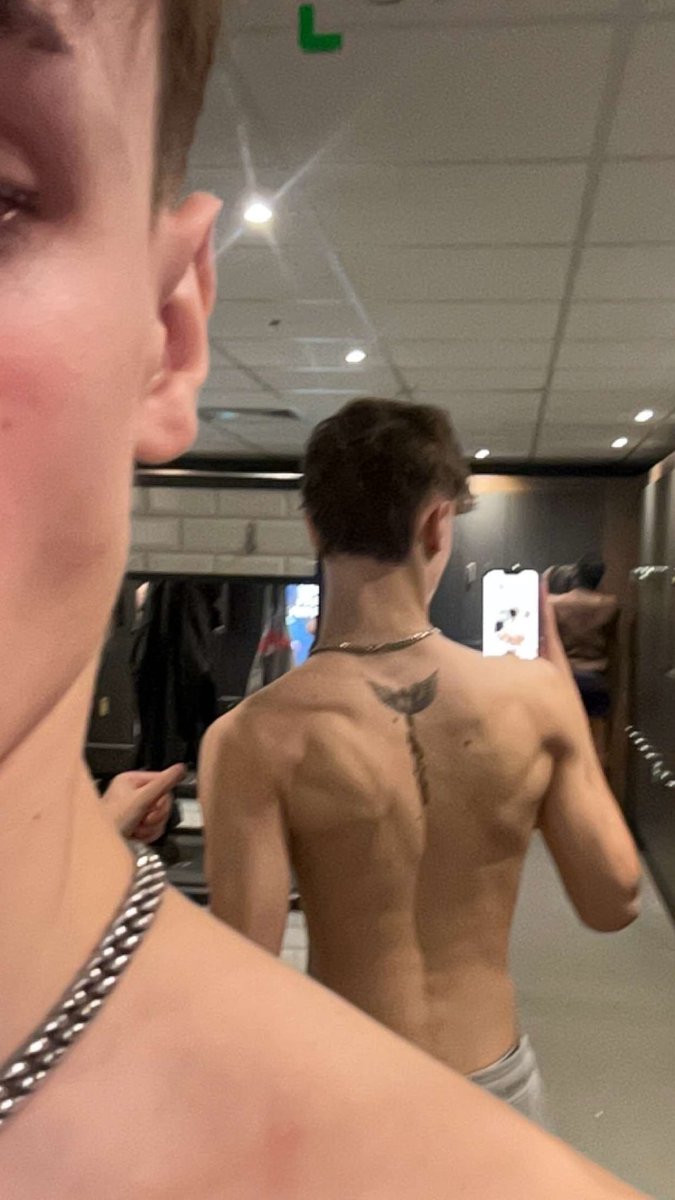 joeykaskey_'s tweet photo. Im new here say hi in comment 😈#fitnesss https://t.co/GunKV5eRqb
