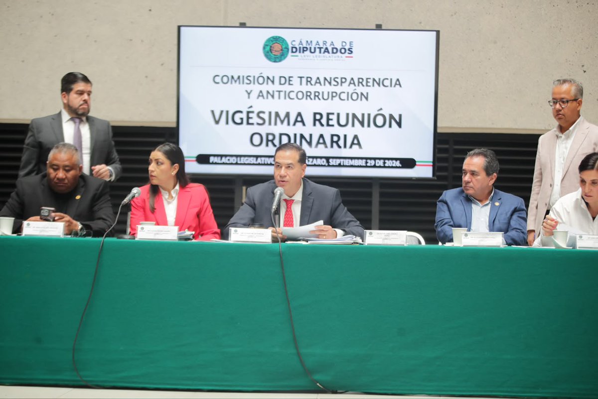 DiputadosPTmx's tweet photo. 📌 Durante la reunión de la Comisión de Transparencia, el dip. @RicardoMeb destacó la relevancia del dictamen para modernizar y homologar los catastros y registros públicos de la propiedad en todo el país.

✅ Señaló que la interoperabilidad permitirá fortalecer la certeza jurídica sobre la propiedad y mejorar la gestión territorial.
✅ Recalcó que la coordinación entre los tres órdenes de gobierno debe respetar el federalismo y la autonomía municipal.