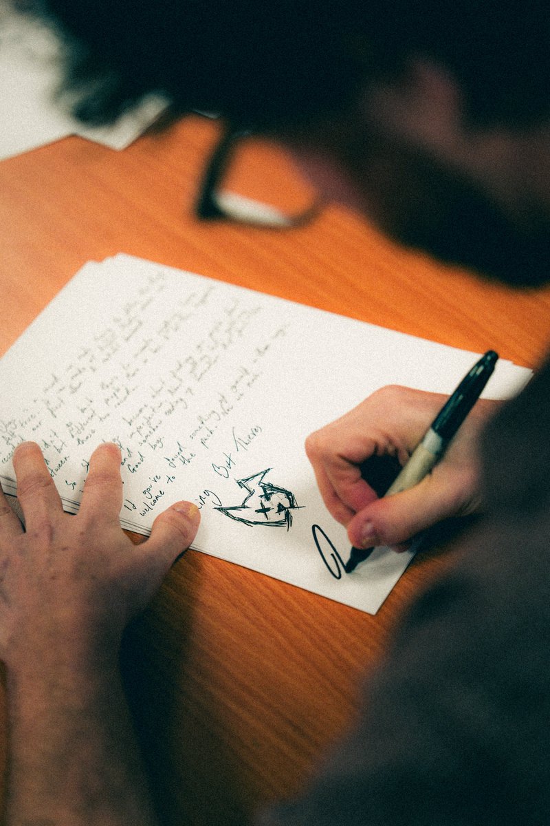 NBThieves's tweet photo. :: After all the hours Joe spent toiling away on our lyrics it felt fair that we all pitched in on these. Signed lyric sheets for everyone that gets a copy of Stray Dogs from Jacaranda Records whilst stocks last, be quick
https://t.co/vZfzwGOkfM :: https://t.co/lUTqfmhZVB