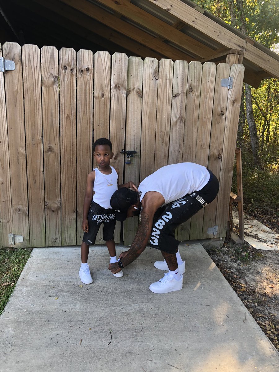 2800Block_Toine's tweet photo. Like Father Like Son!
#TrustFundBby💰
#MotionDeptⓂ️🚪🏚️ https://t.co/YjGGdchc7k
