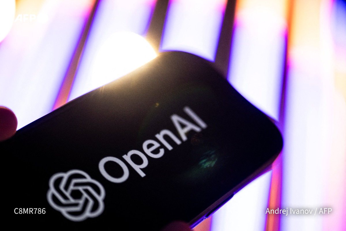 HypeNewsX's tweet photo. JUST IN: OpenAI launches a new mid-range AI model at one-fifth the cost of its flagship offering, a day after scrapping an upgraded version deemed unreliable. — AFP https://t.co/OtWhSCJ1H2
