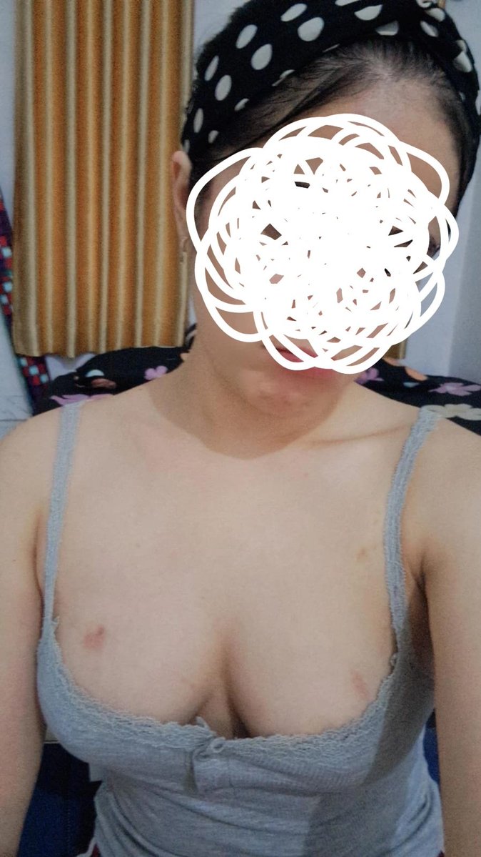 lovita244's tweet photo. malem2 istri sange pengen dicipok brondong lg https://t.co/3MirmwNLwi