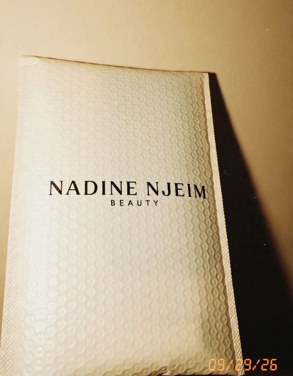 nadineaesthtic's tweet photo. طالبه لي ؟ لا 
طالبه لاهلي لانه شافوه عندي و عجبهم 
اقوى influencer للبراند انا 😌✨
@nadinenjeim ✨ https://t.co/sIHqOTPZAh