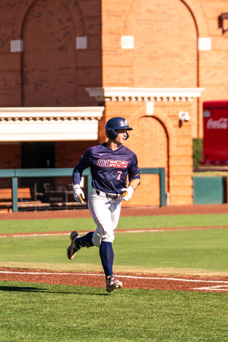 SamfordBaseball's tweet photo. A few 📸from yesterday's first fall practice! 

#SetTheStandard | #AllForSAMford https://t.co/5xGMy4RU8R