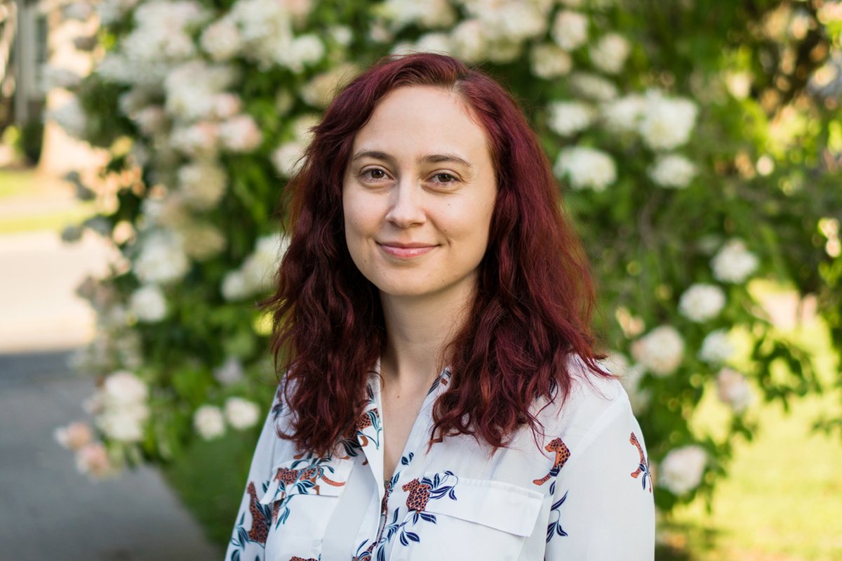 HamiltonCollege's tweet photo. Congratulations! Associate Professor of Psychology Keelah Williams received an Ig Nobel Prize for her collaborative research paper that explores people's preferences for their friends' behavior. 

Read more: https://t.co/6mh3IKoeSt

#KnowThyself #HamiltonCollege https://t.co/YJZ9sSe9mr