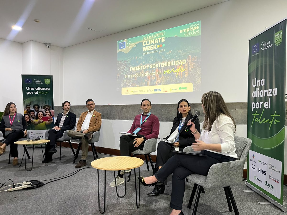 UEenColombia's tweet photo. 🇪🇺🇨🇴 Participamos en #ClimateWeek Medellín para hablar de talento, sostenibilidad y empleo verde con la #AlianzaEmpleosVerdes, financiada por la Unión Europea.

La transición verde abre oportunidades de empleo para las personas y las empresas. 🌱🤝 #GlobalGateway https://t.co/UNRGdcnse0