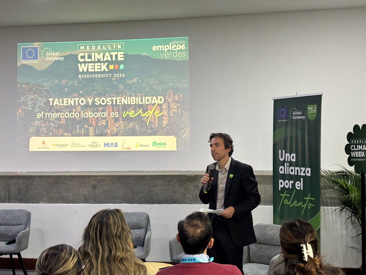 UEenColombia's tweet photo. 🇪🇺🇨🇴 Participamos en #ClimateWeek Medellín para hablar de talento, sostenibilidad y empleo verde con la #AlianzaEmpleosVerdes, financiada por la Unión Europea.

La transición verde abre oportunidades de empleo para las personas y las empresas. 🌱🤝 #GlobalGateway https://t.co/UNRGdcnse0