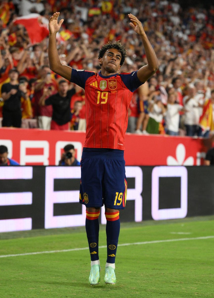 INIE8TAZO's tweet photo. EL MEJOR DEL MUNDO 👑 https://t.co/EiuJa2mlt7