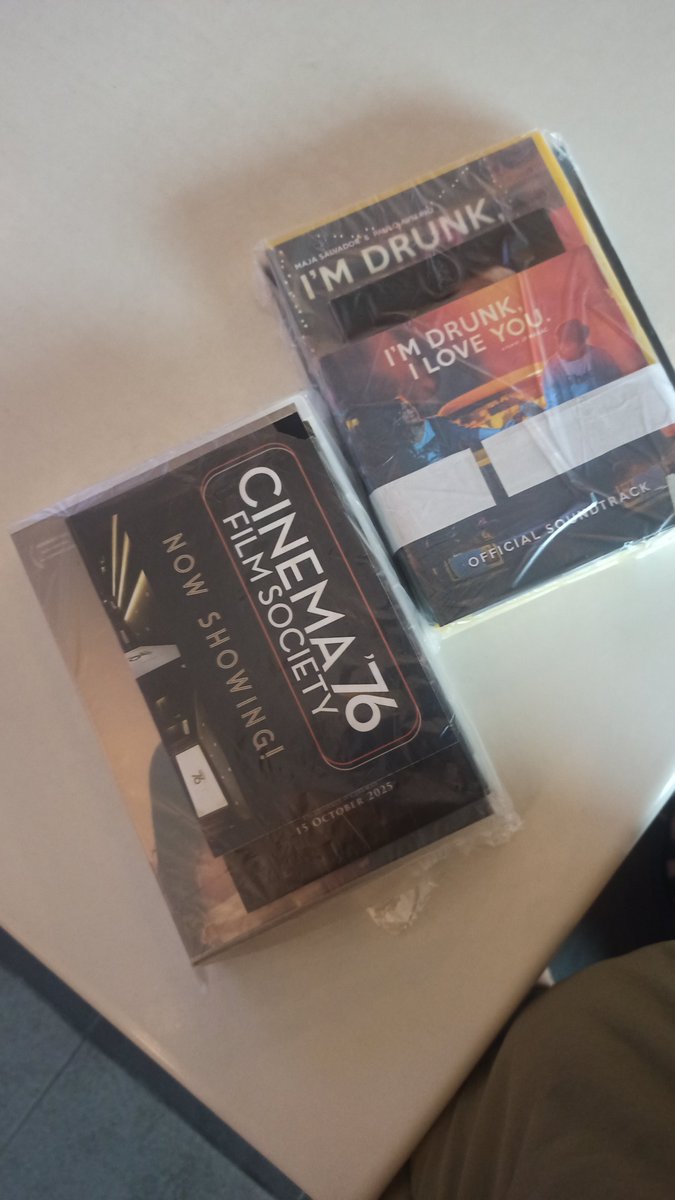 adele_ajang's tweet photo. Kagagaling ko lang dun last week para pickupin mga inorder kong sale na DVDs 😭 https://t.co/1Qn6Cscw2I