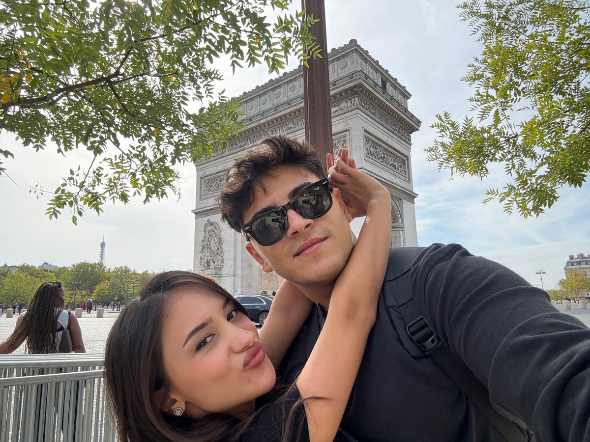 azeribatman's tweet photo. I EXIT MY FIRST APP PUSHLOCK FOR 10 FUCKING K $

THE APP FOR MAKING PUSHUPS FOR UNLOCKING APPS

I AM IN PARIS WITH LOVE OF MY LIFE

NOW I GOT LOTS OF MONEY TO GAMBLE ON THE FACEBOOK ADS

MY LIFE CAN'T BE BETTER THAN THIS

LETS FUCKING GO

10K DAYS COMING https://t.co/0NjGkKBka4