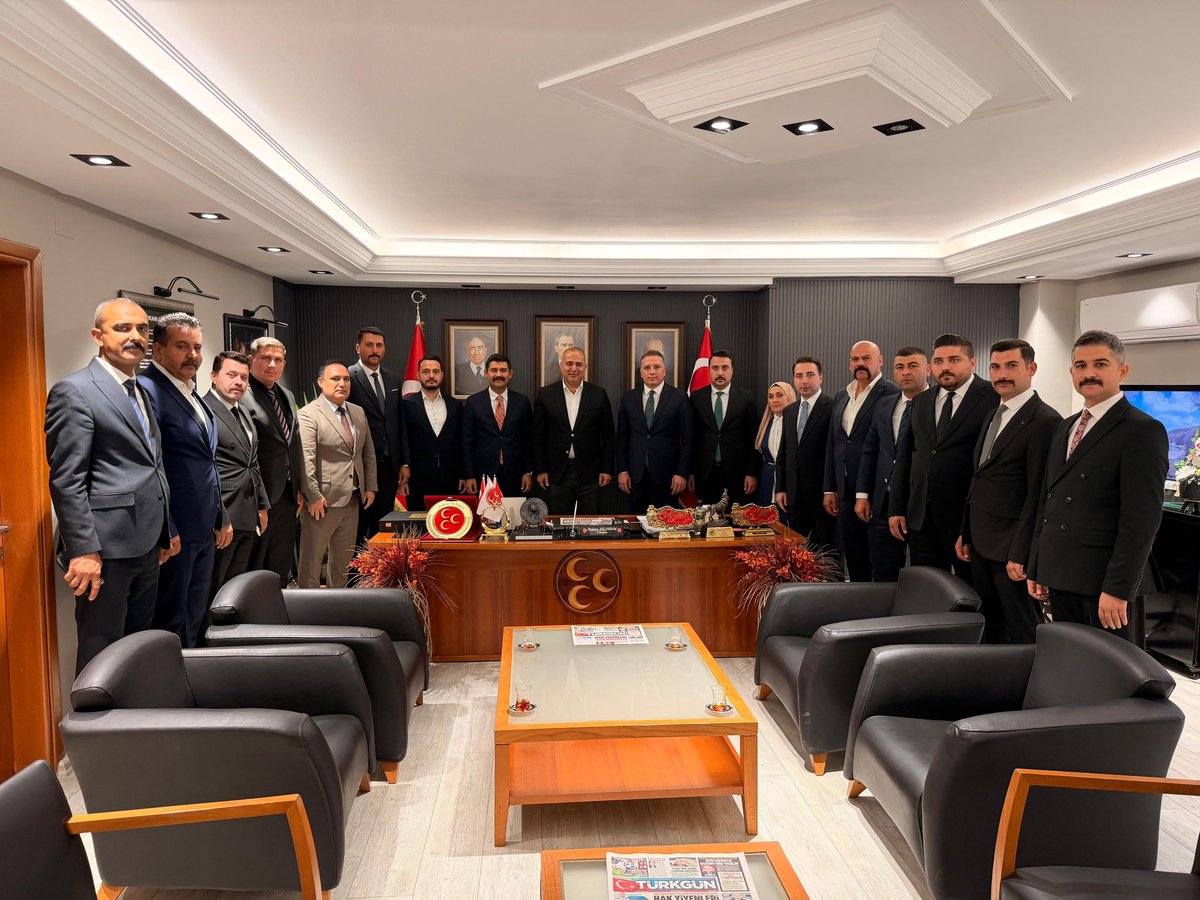 CemTutsoy's tweet photo. 📍 MHP Adana İl Başkanlığı

Ülkü Ocakları Genel Başkan Yardımcımız Mehmet Ali Halaman, İl Ocak Divanımız ve İlçe Ocak Başkanlarımızla birlikte, MHP Adana İl Başkanlığımızın 15. Olağan Kongresi’nde yeniden İl Başkanı seçilerek güven tazeleyen MHP Adana İl Başkanımız Hakan Yıldırım’a hayırlı olsun ziyaretinde bulunduk.

Ziyaretimiz kapsamında MHP Adana İl Başkanımız Hakan Yıldırım’a Türk Bayrağımızı takdim ederek hayırlı olsun dileklerimizi ilettik.

Liderimizin izinde, Genel Başkanımızın emrinde; birlik ve beraberlik içerisinde, azim ve kararlılıkla çalışmalarımıza devam ediyoruz. 🇹🇷