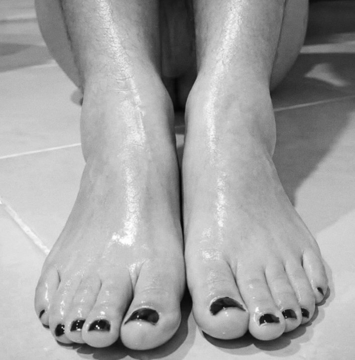 SolesSecrets69's tweet photo. @FeetFinder https://t.co/o8t4LerVYk
