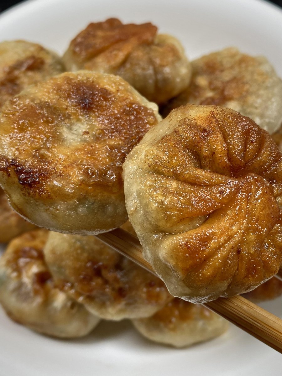 ReganC9khd's tweet photo. Descubrí la mejor empanada de carne de la ciudad! Masa crujiente, relleno jugoso y un sabor que te envuelve desde el primer bocado. Recomendado 100% , https://t.co/kEXbfTUbc0