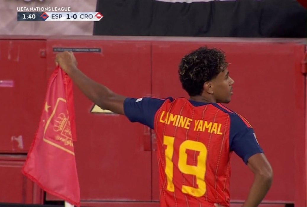 estadi_cule's tweet photo. Lamine yamal https://t.co/ebCBabFUnQ